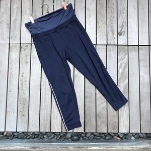 OSHO Navy Cropped High Waisted Athletic Leggings